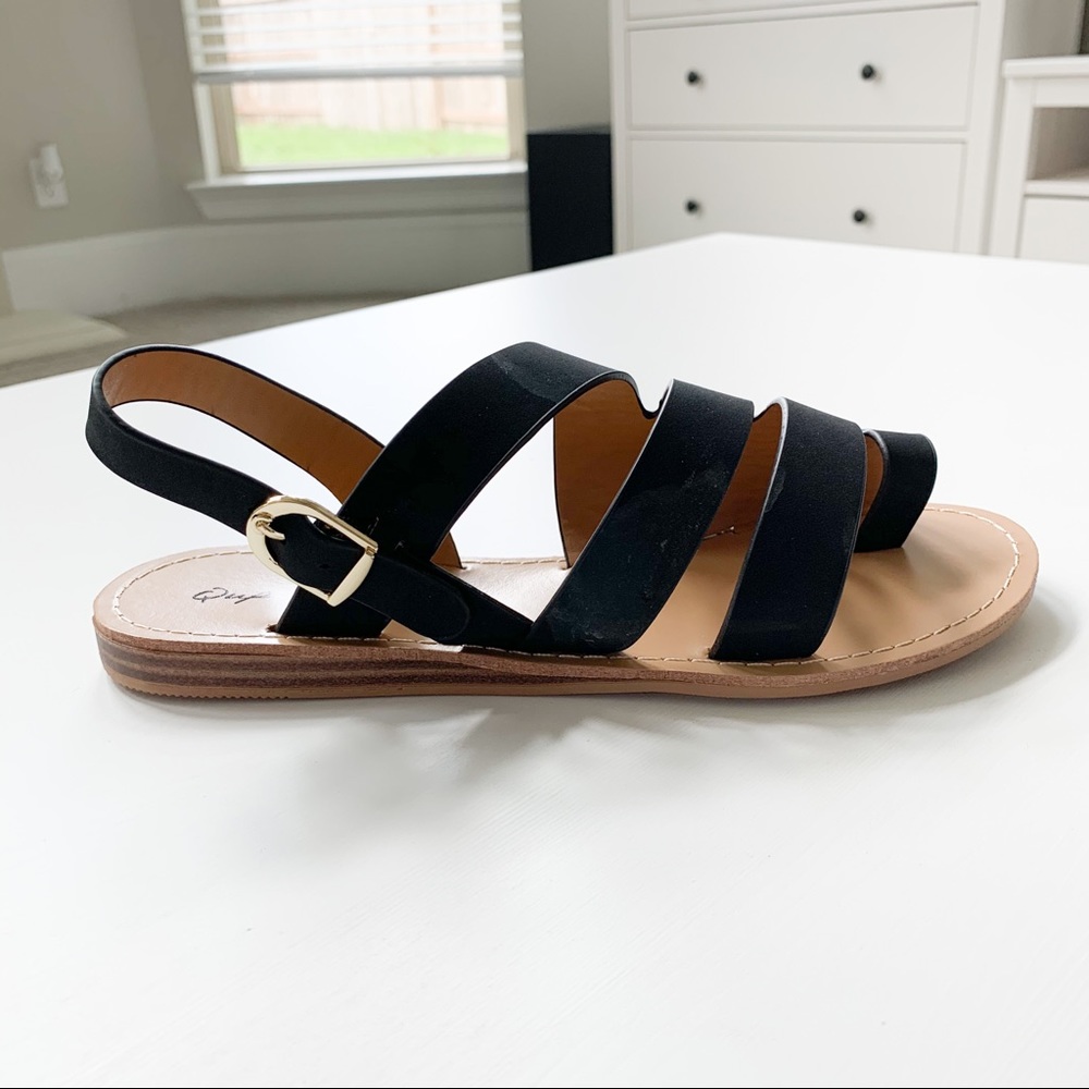 🌺5/$20 Qupid Black Sandals - Picture 2 of 8